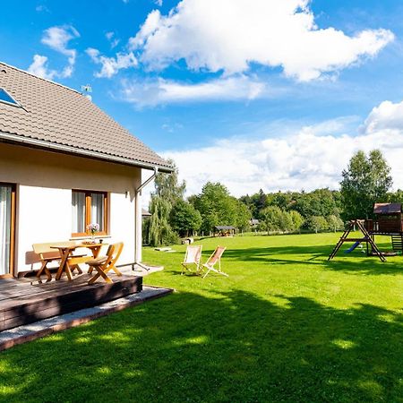 Apartamenty Czerwony Dworek - Duzy Teren Zielony, Plac Zabaw, Miejsce Na Grilla I Staw Z Mozliwoscia Wedkowania, Boisko 마이스타코비체 외부 사진